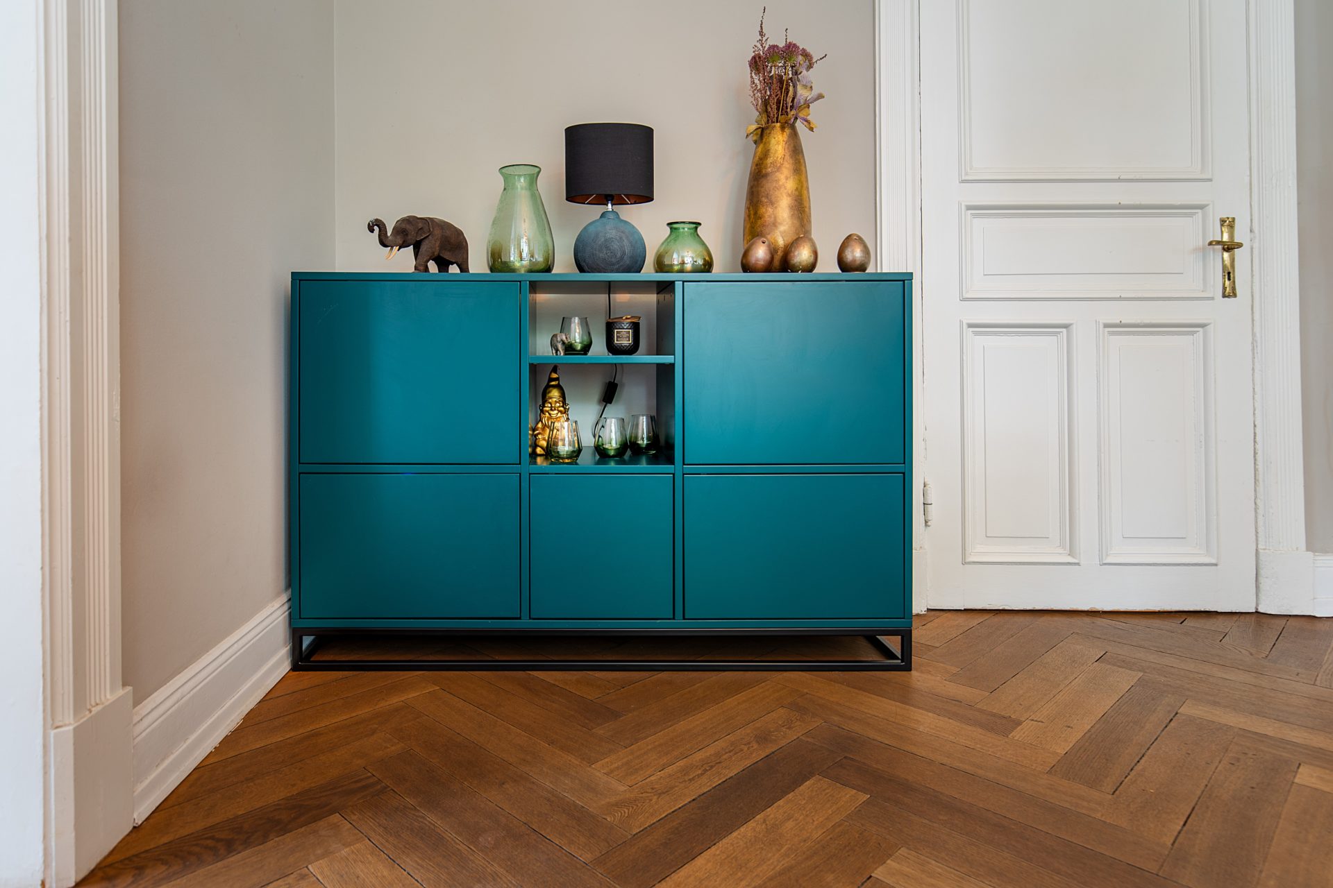 buffet en bois bleu
