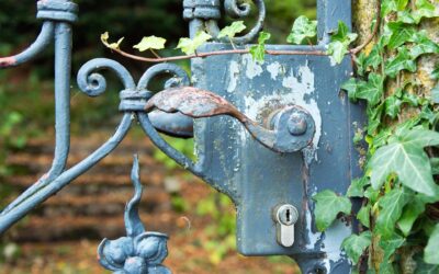 Peinture pour portail en fer : guide complet + conseils pratiques